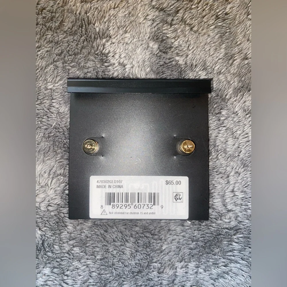 BNWT COACH Faux Pearl Signature Charm Mismatched Linear Earrings $75 - Picture 4 of 4